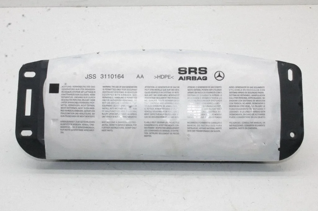 Pasažiera drošības spilvens – Mercedes-Benz C klase AMG W204 (2007-2014)