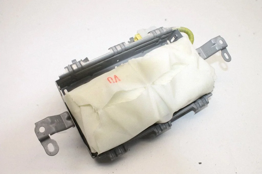 Kõrvalistuja turvapadi – Toyota Prius (XW30) (2009-2015)
