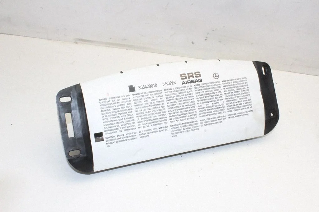 Pasažiera drošības spilvens – Mercedes-Benz C klase AMG W204 (2007-2014)