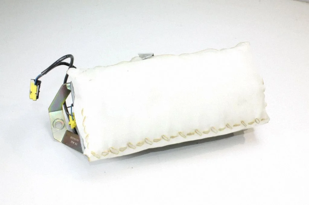 Passenger airbag – BMW X5 E53 (1999-2006)