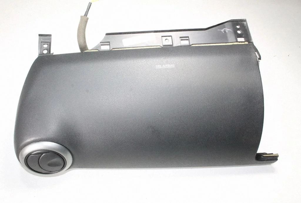 Passenger airbag – Nissan Note (E11) (2006-2014)