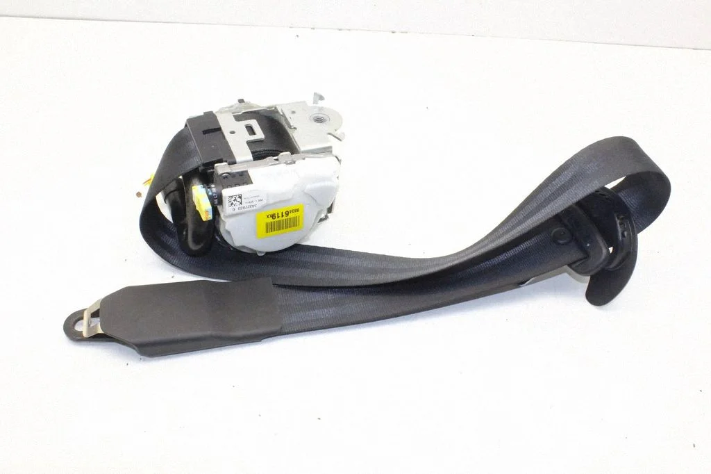 Front seatbelt – Opel Mokka X (2019-)