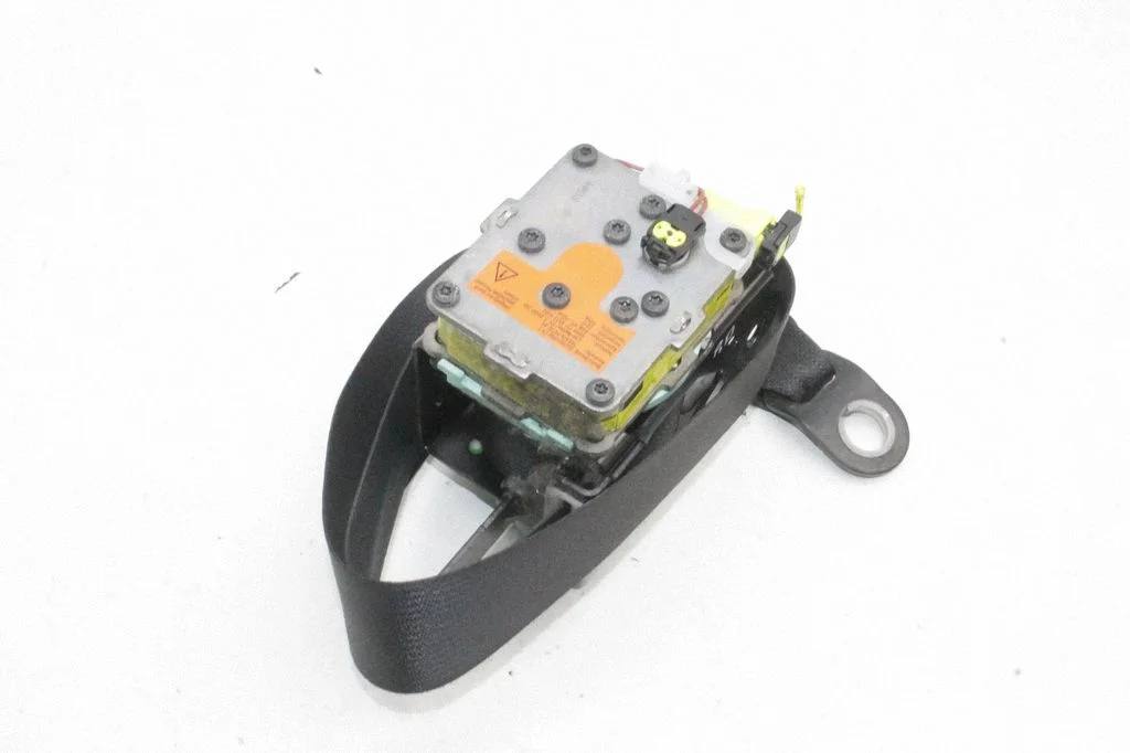Front seatbelt – Toyota Auris 150 (2006-2012)