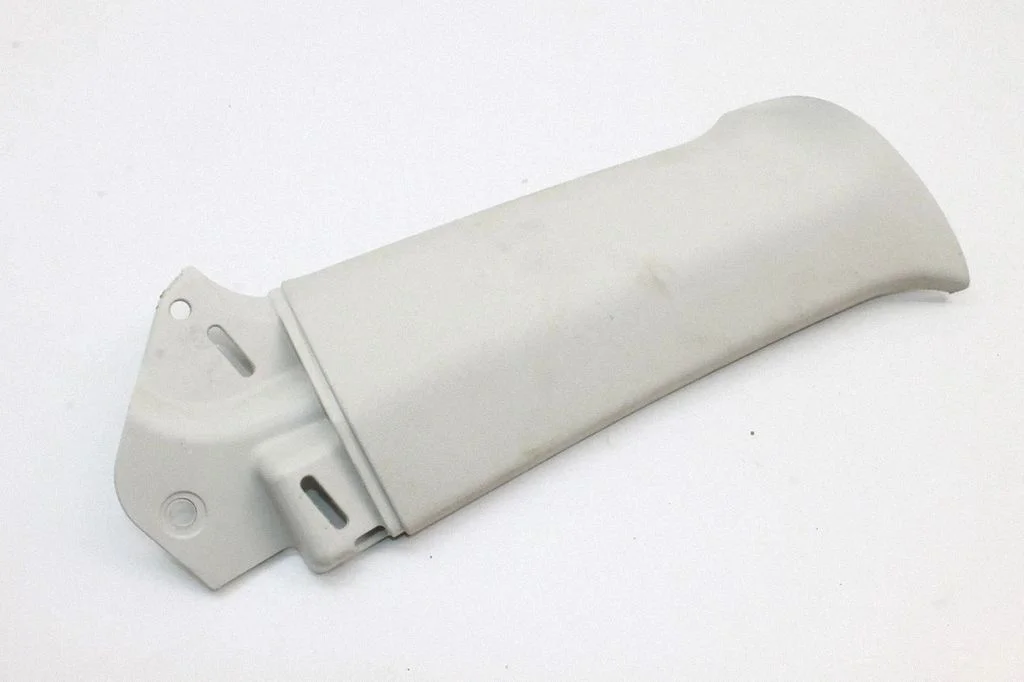 (C) pillar trim – Ford Kuga II (2013-2019)