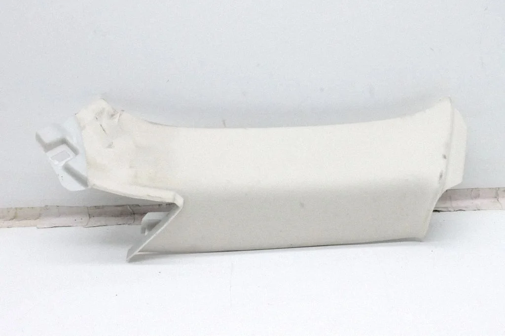 (C) pillar trim – Volkswagen Passat CC (2008-2016)