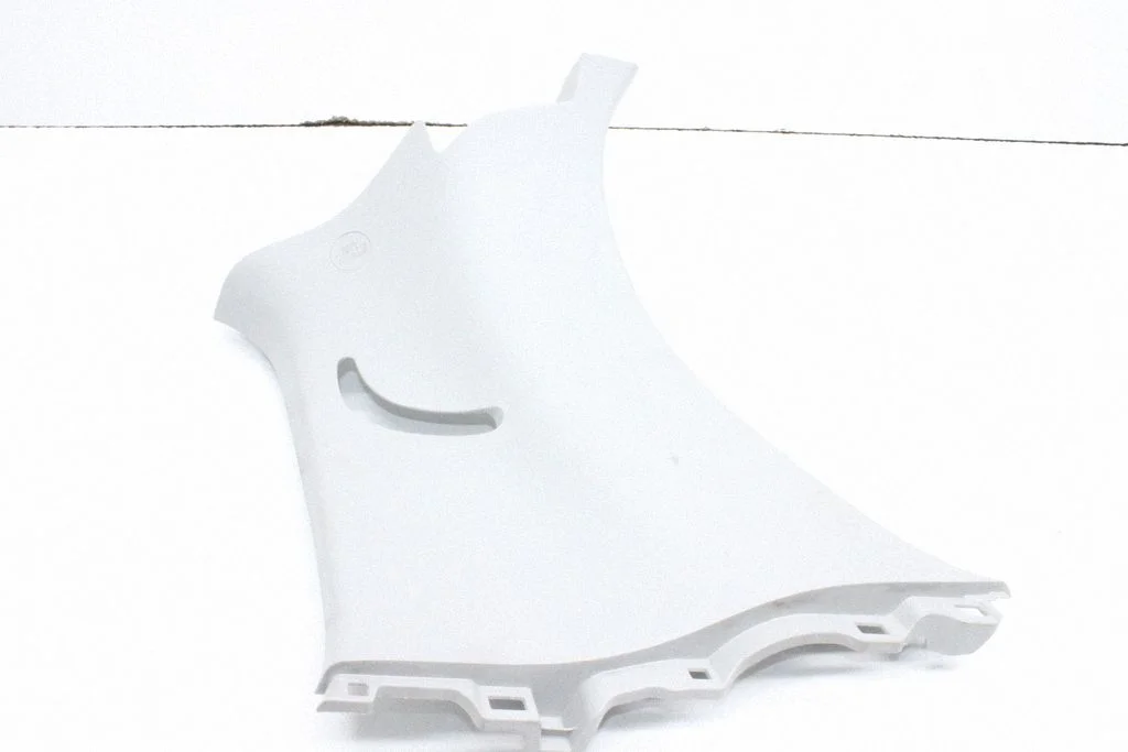 (C) pillar trim – Toyota Yaris (2015-)