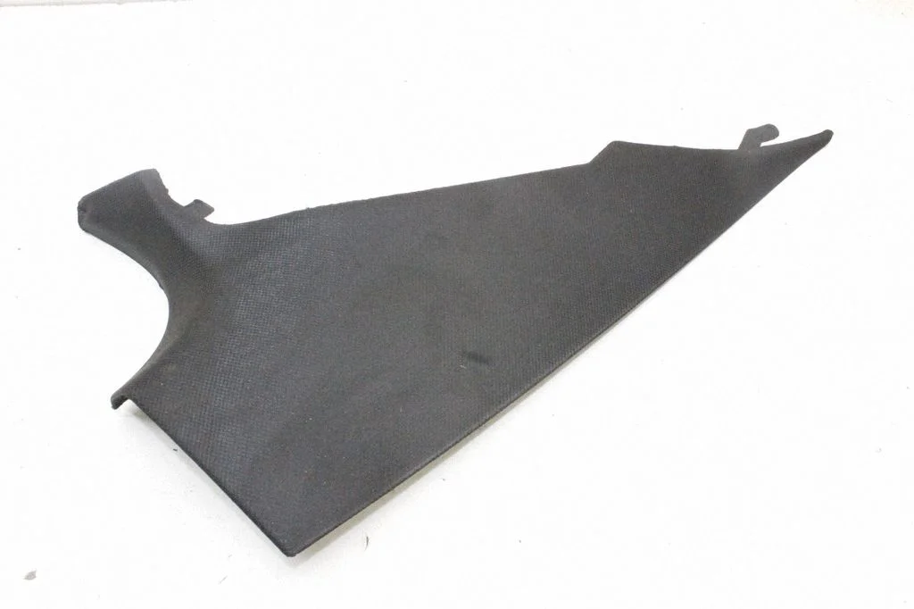 (C) pillar trim – BMW 5 Series G30 G31 G38 (2016-)
