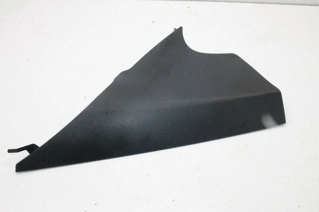 (C) statņa apdare – BMW 2. sērija F22 F23 (2017-)