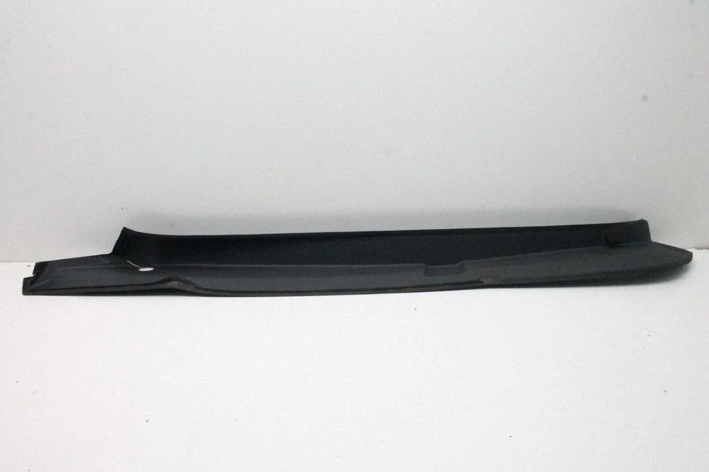 (C) piilari kate A2976906702 – Mercedes-Benz EQS V297 (2021-)