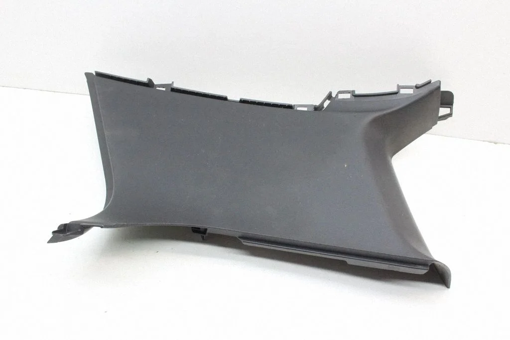 (C) statņa apdare – Volkswagen Golf Plus (2005-2013)