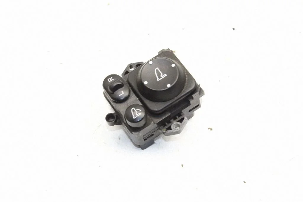 Wing mirror switch – Honda CR-V (2013-2016)