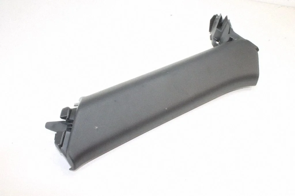 (C) pillar trim – Audi RS Q3 (2013-2018)