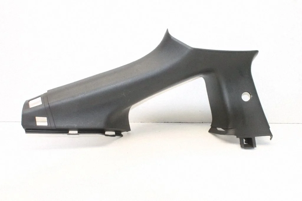 (C) pillar trim – Nissan 350Z (2002-2009)