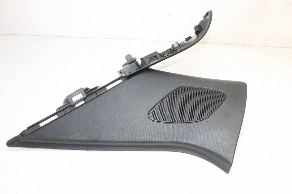 (C) pillar trim – Audi RS Q3 (2013-2018)