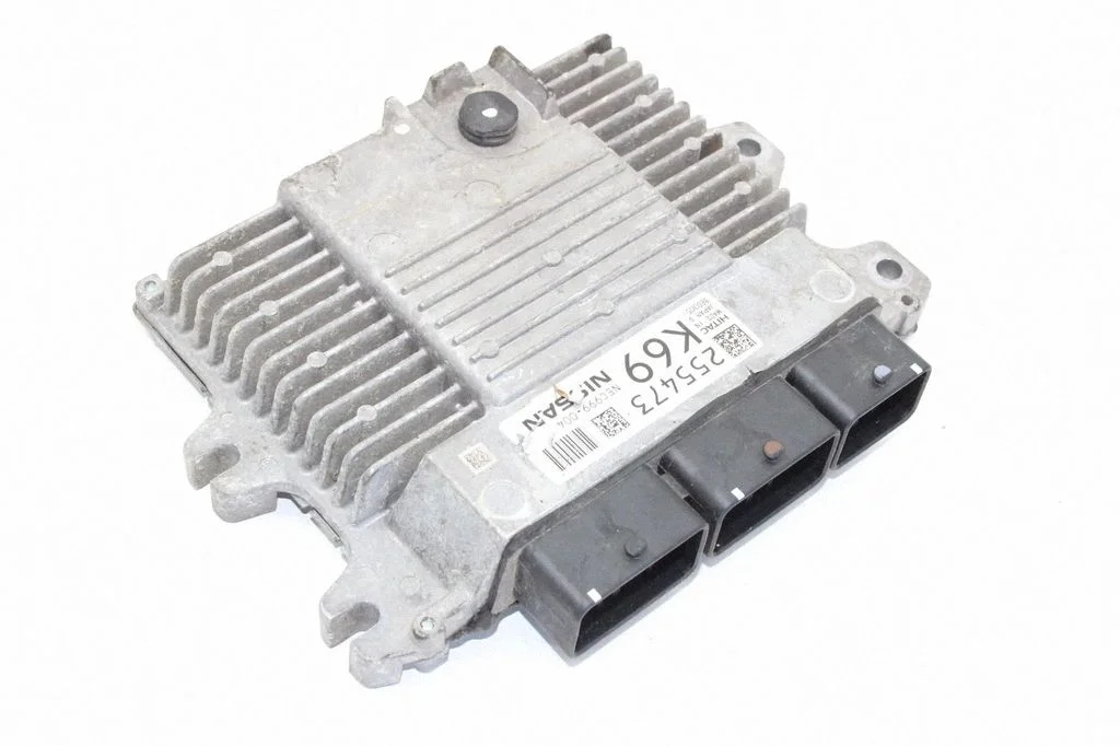 Engine control unit/module – Nissan Juke I F15 (2010-2018)