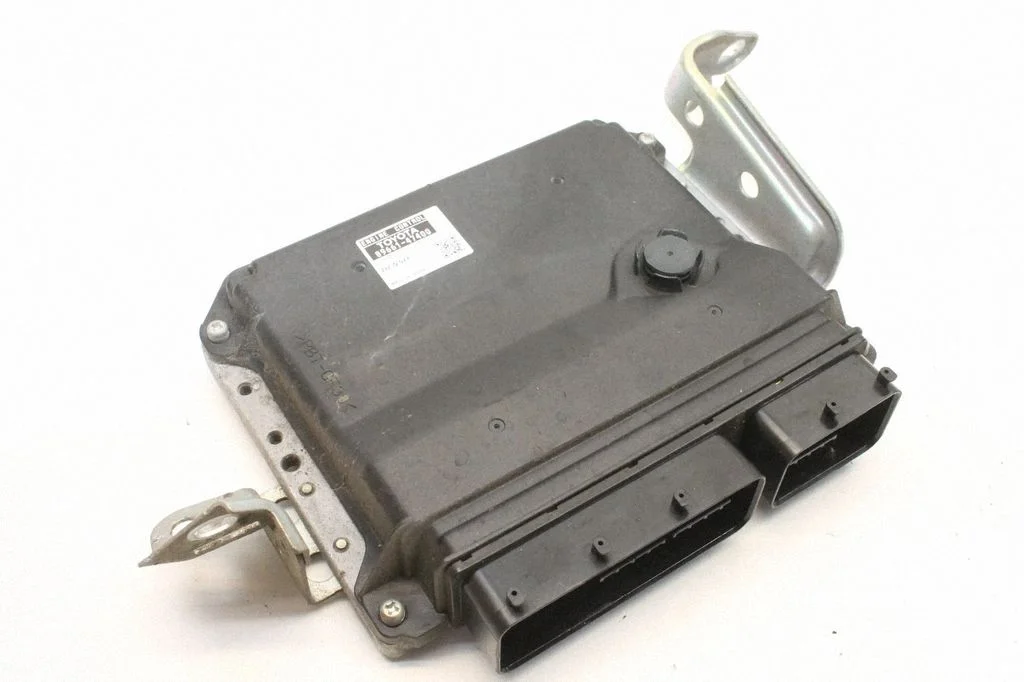 Engine control unit/module – Toyota Prius (XW30) (2009-2015)