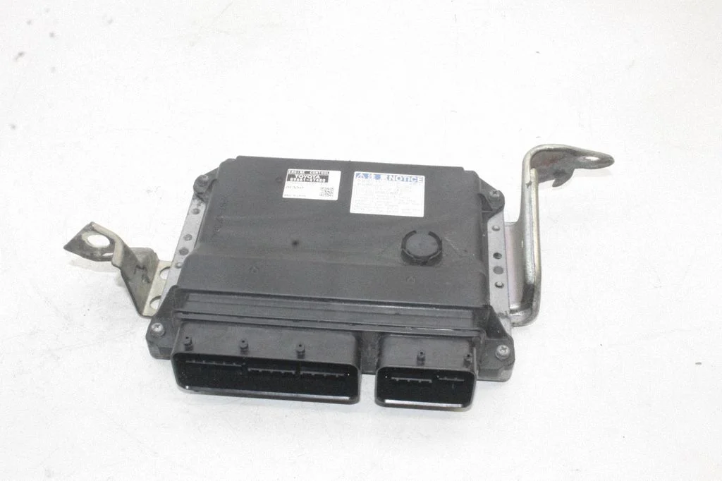 Engine control unit/module – Toyota Prius+ (ZVW40) (2011-2018)