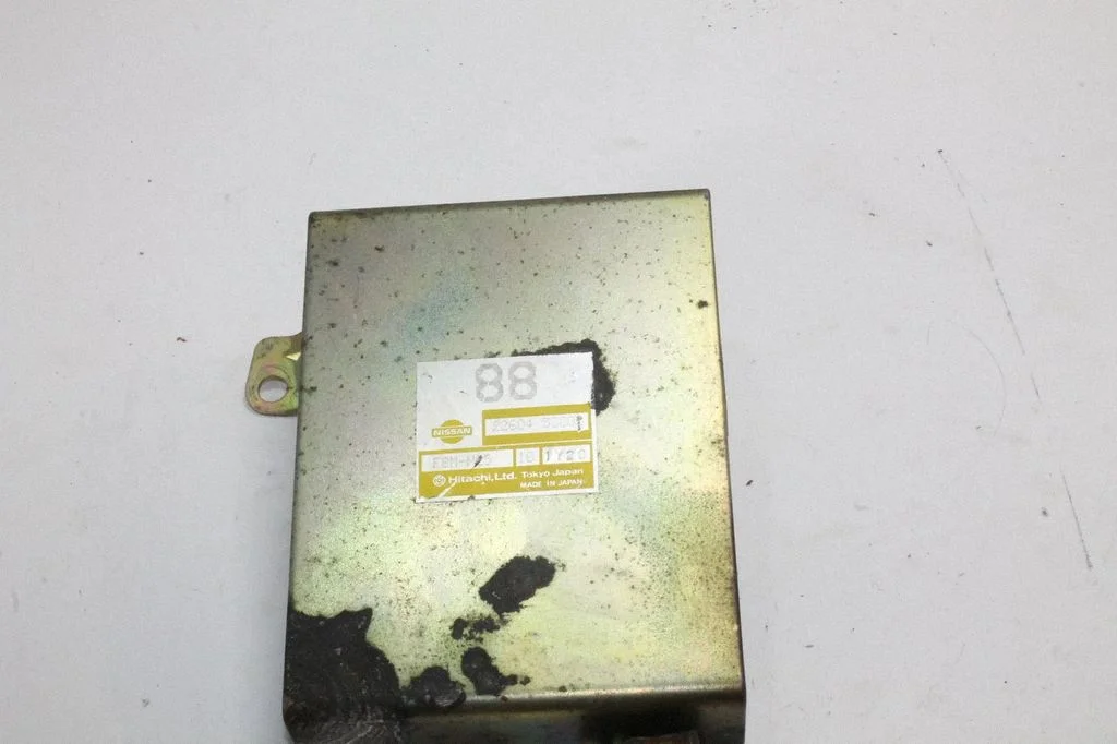 Engine control unit/module 2260458C02 – Nissan Sunny (1991-1995)