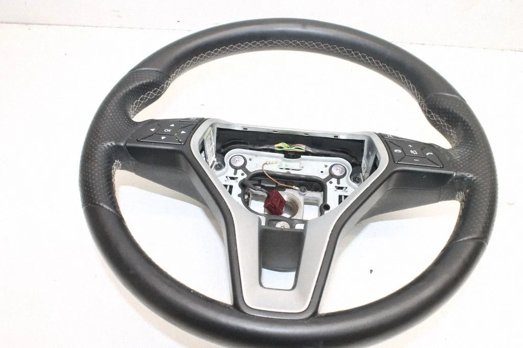 Kierownica – Mercedes-Benz Klasa CLA C117 X117 W117 (2013-2019)