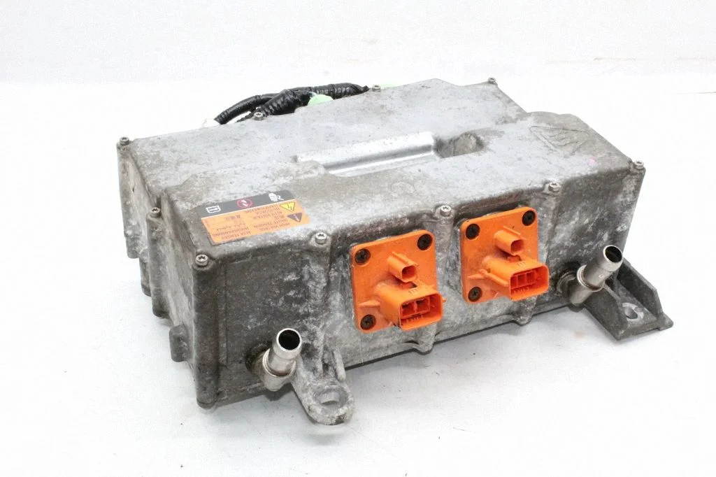 Voltage converter inverter – Opel Ampera (2011-)