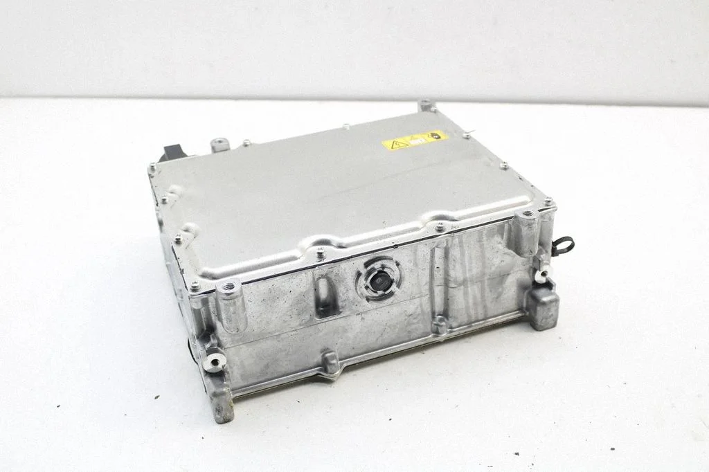 Voltage converter inverter – Mercedes-Benz EQC (2019-)
