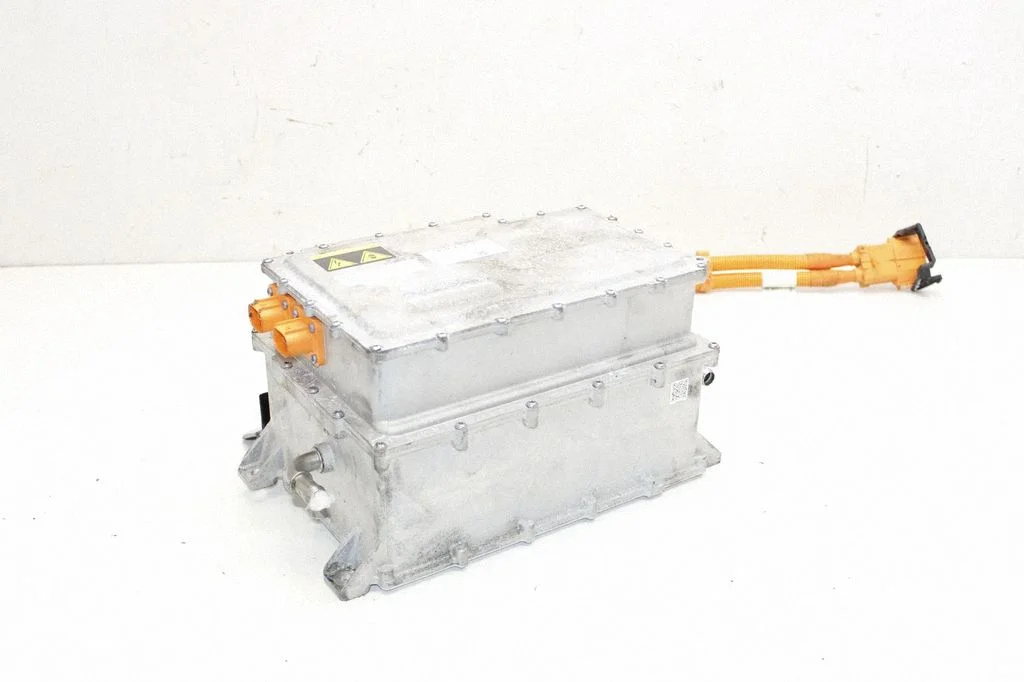 Invertors (sprieguma pārveidotājs) – Volvo EX30 (2024-)