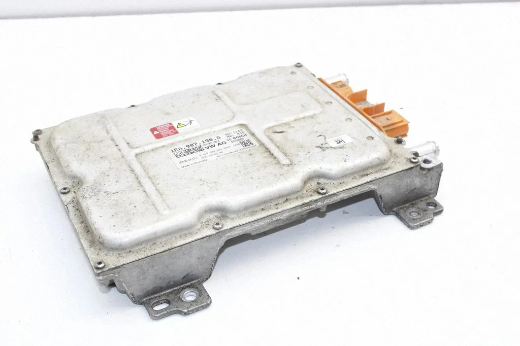 Invertors (sprieguma pārveidotājs) – Cupra Born (2021-)