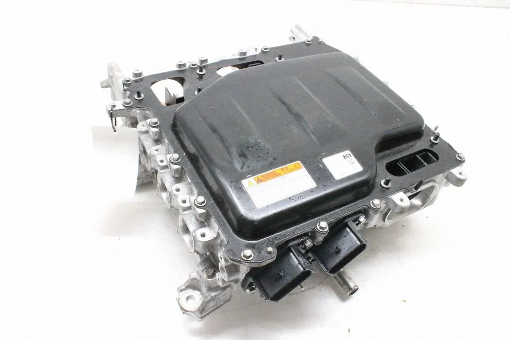 Inverter (pingemuundur) – Toyota bZ4X (2022-)