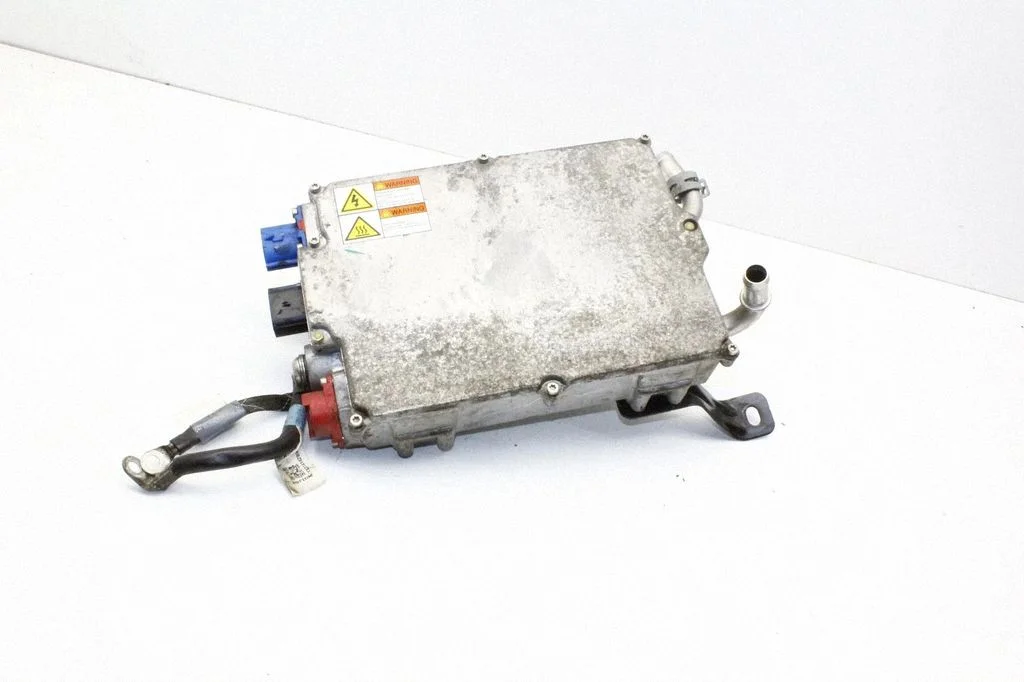 Inverter (pingemuundur) – Tesla Model S (2012-)