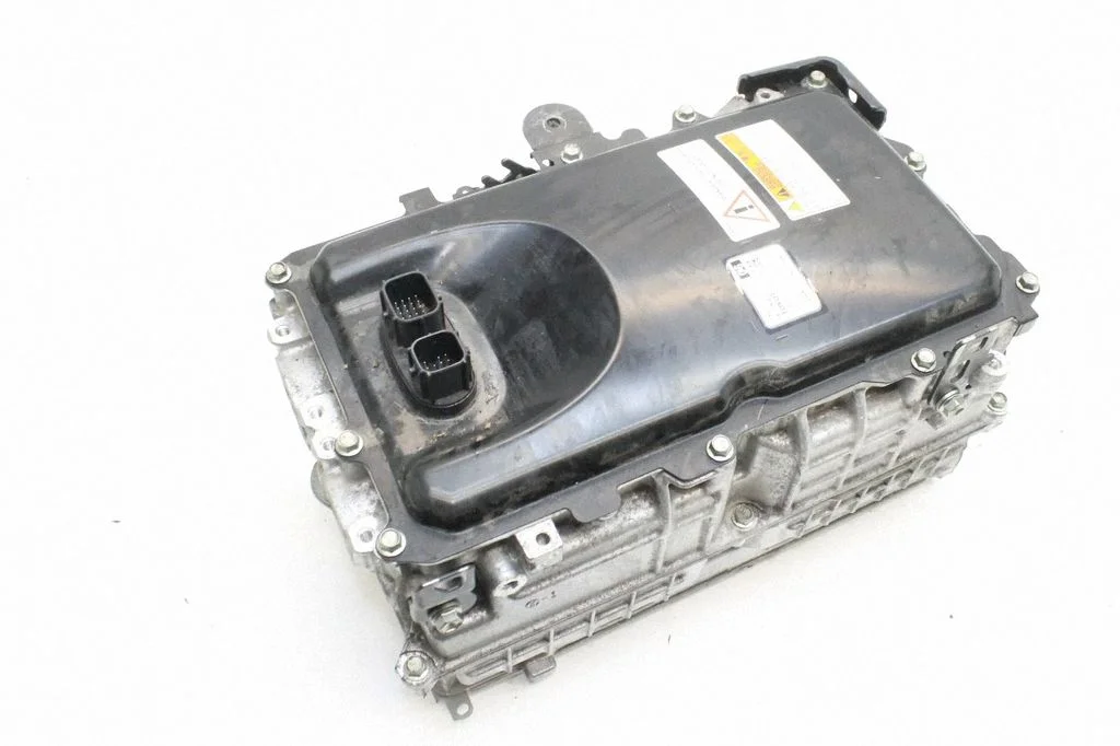 Voltage converter inverter – Lexus ES 300h (7th Gen) (2018-2025)