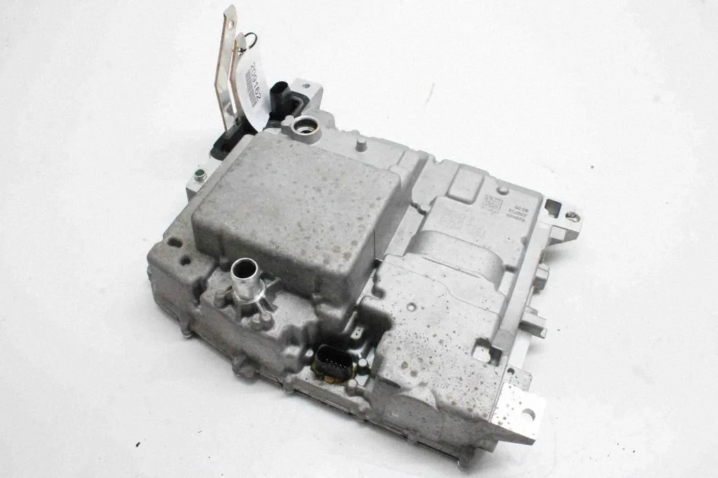 Voltage converter inverter – Audi Q4 e-tron (2021-)
