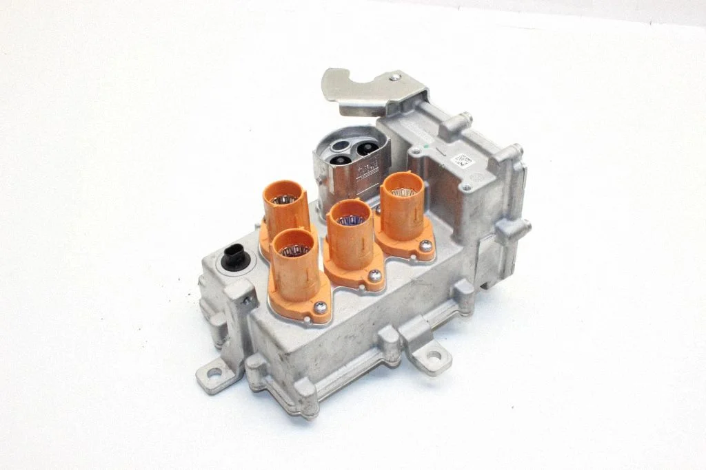 Voltage converter inverter – Mercedes-Benz EQC (2019-)