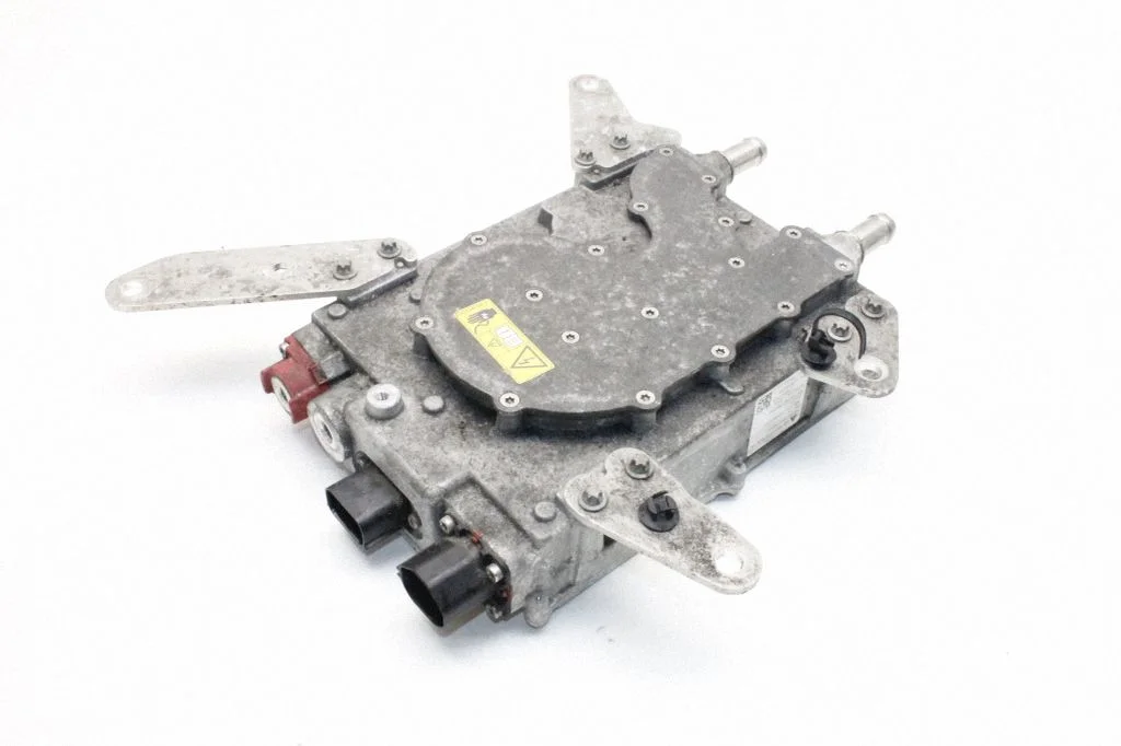 Voltage converter inverter – Mercedes-Benz B-Class W246 W242 (2011-2017)