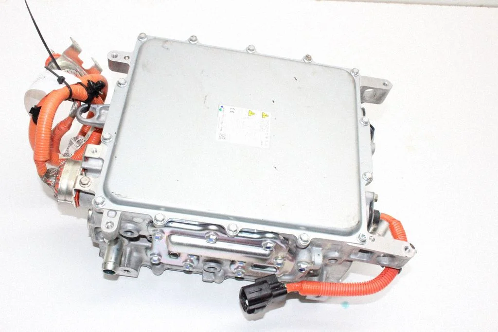 Przetwornica napięcia (inwerter) – Mitsubishi Outlander (2013-2021)