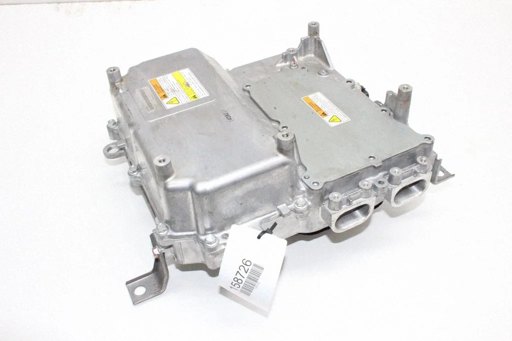 Przetwornica napięcia (inwerter) – Mitsubishi Outlander (2013-2021)