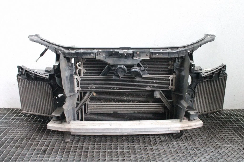Radiaatorite komplekt – Audi Q7 4L (2005-2015)