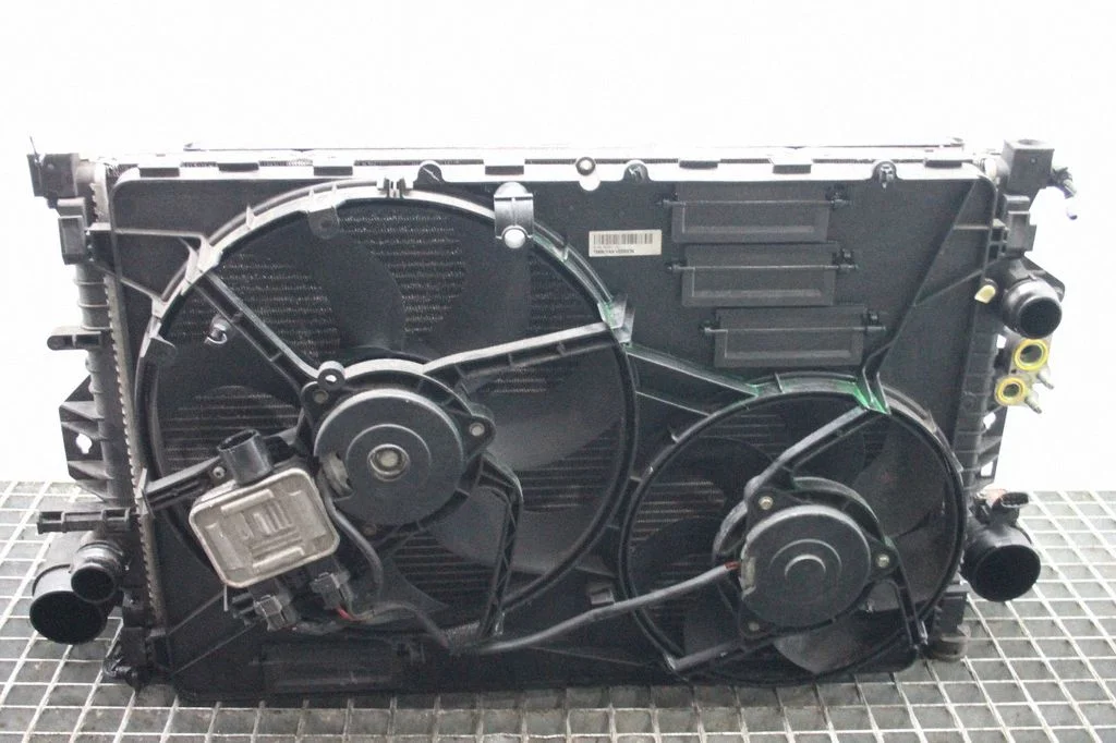 Radiaatorite komplekt – Land Rover Range Rover Evoque L538 (2011-2018)