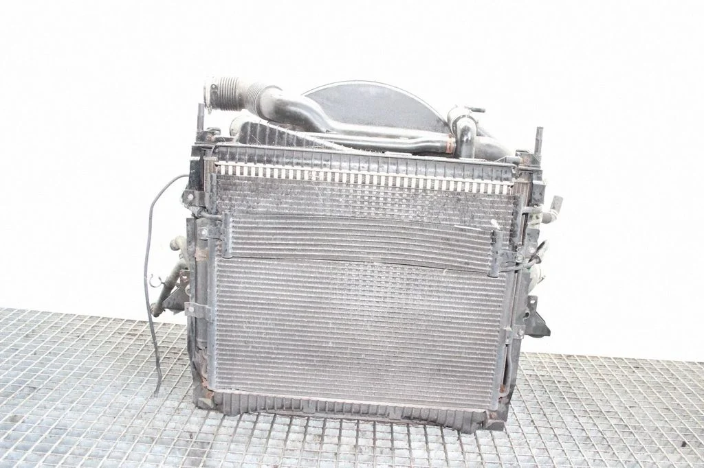 Radiatoru komplekts – Land Rover Range Rover Sport L320 (2005-2013)