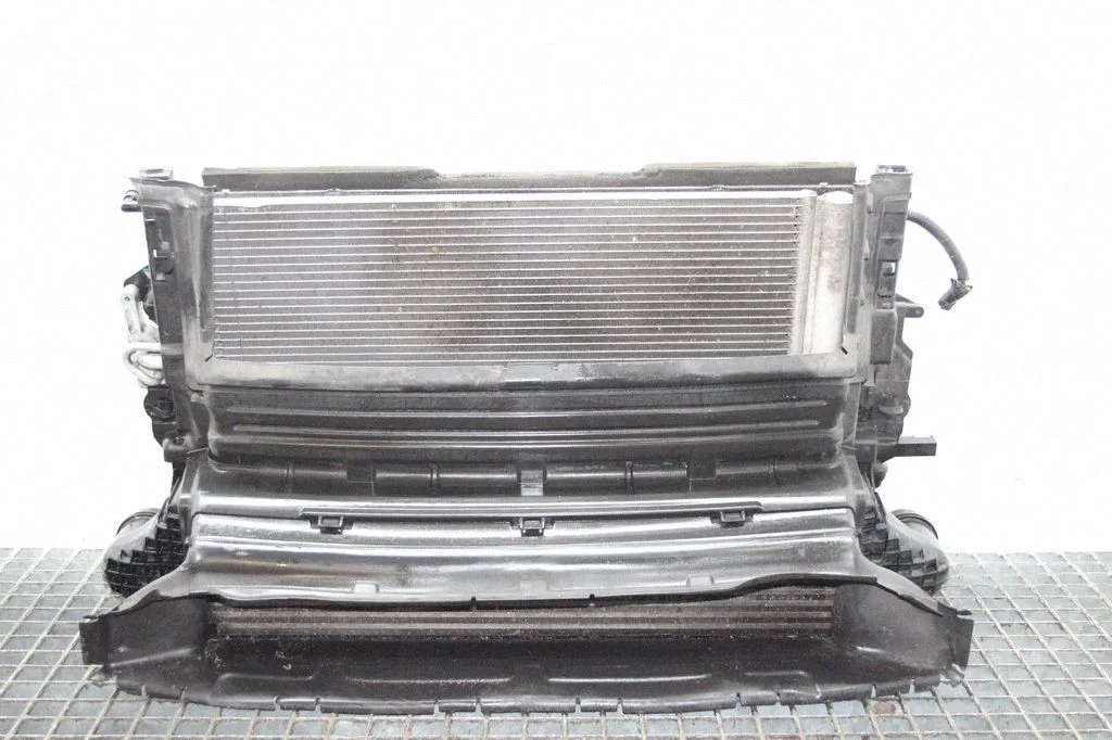 Radiatoru komplekts – Volvo V40 (2012-2019)