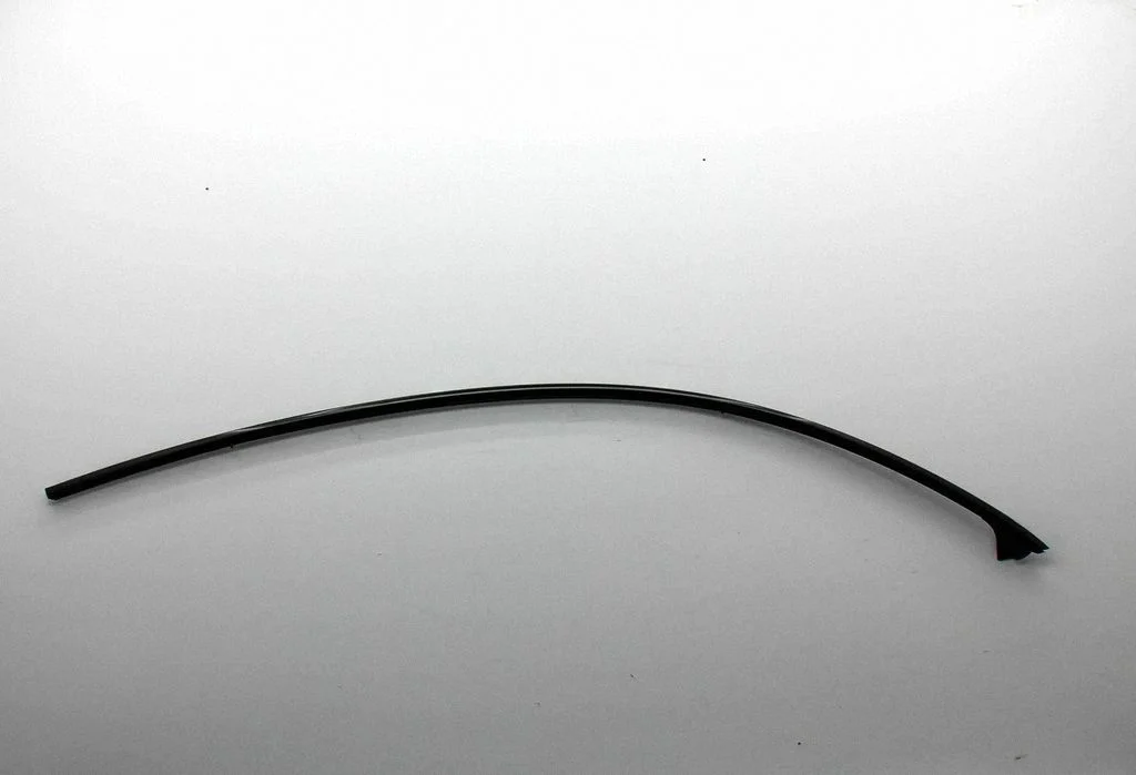 Roof trim bar molding cover – Tesla Model Y (2020-)