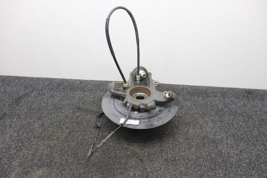 Tagumine rumm 52124964AE