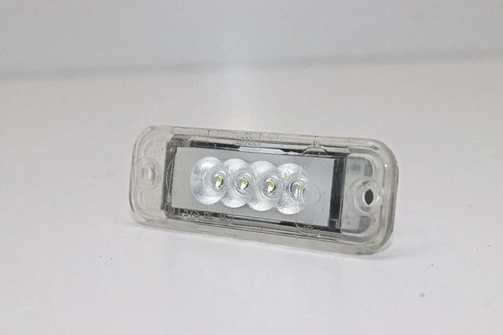 Number plate light 2KA01027830