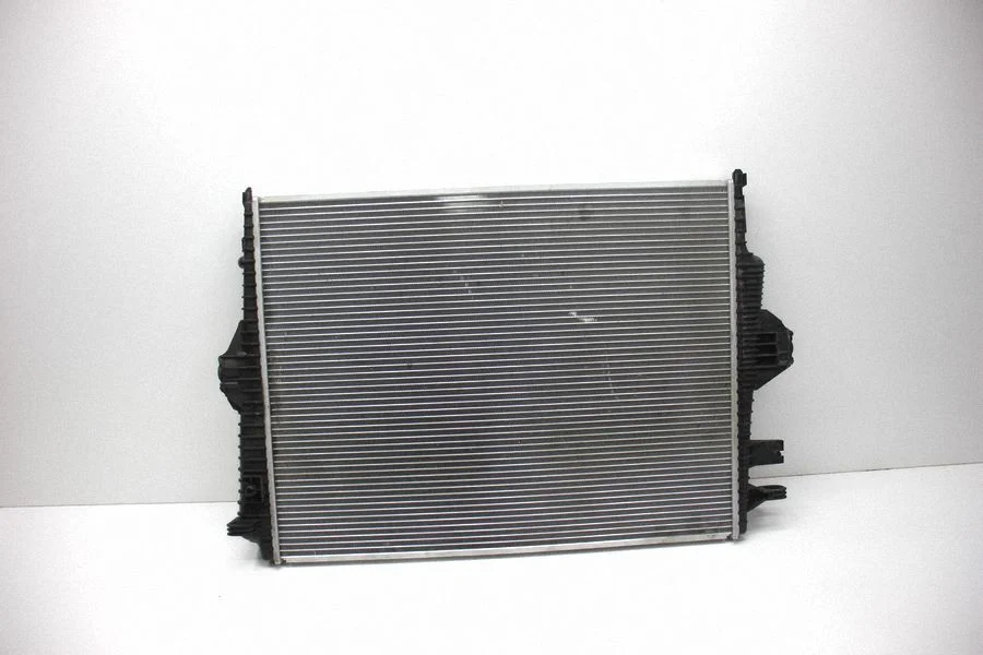 Jahutusvedeliku radiaator – Porsche Cayenne (92A) (2010-2017)
