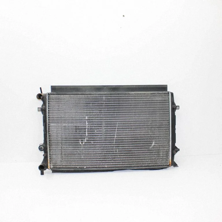 Jahutusvedeliku radiaator 5C0121251E