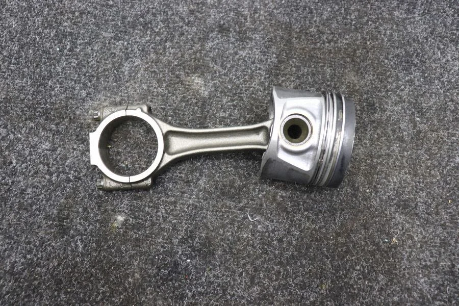 Piston – Volkswagen Passat B6 (2005-2010)