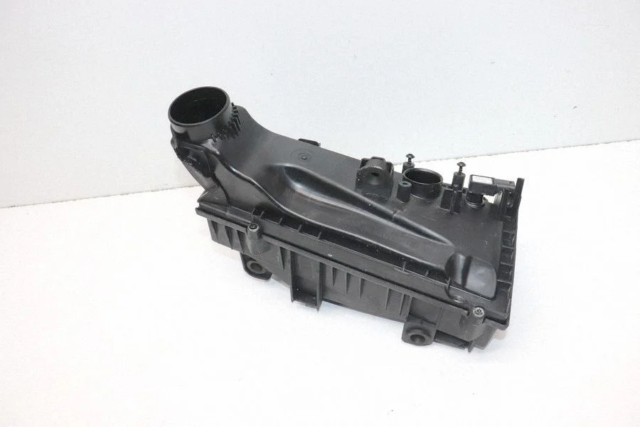 Air filter box A1770940100