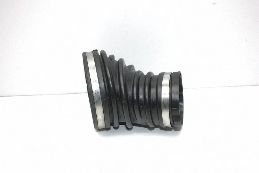 Õhu sisselaske voolik (-ud)/ toru (-d) 95B129532D