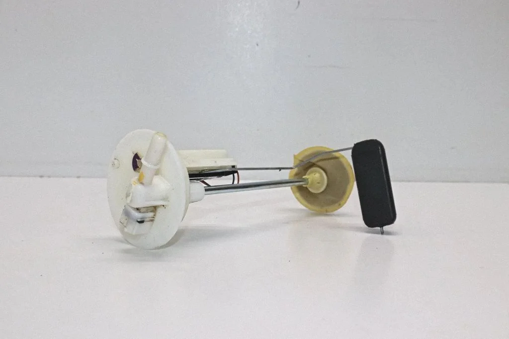 Fuel level sensor 42021SG070