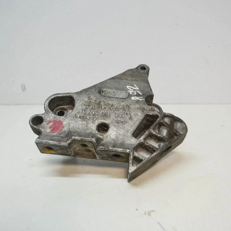 Engine mounting bracket – Skoda Superb B6 (3T) (2008-2015)