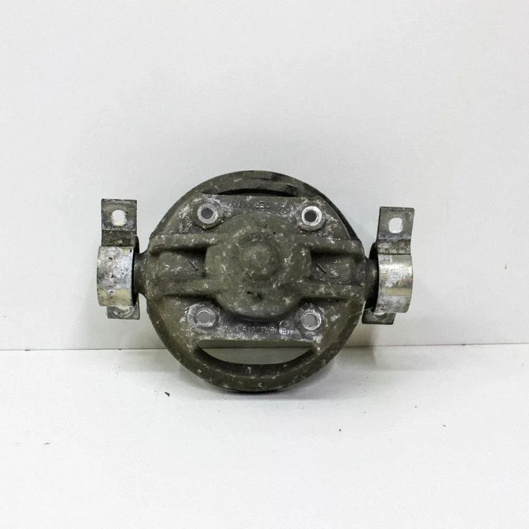 Front upper strut mount 7L0512345B